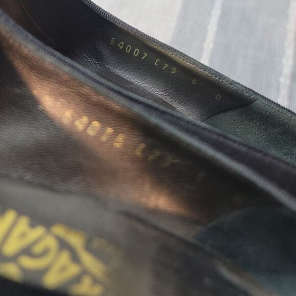 SALVATORE FERRAGAMO Vintage 3" Heels - Picture 14 of 15